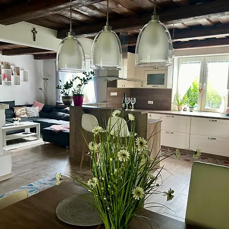 Zeleny Dom V Raji Holiday home Letanovce