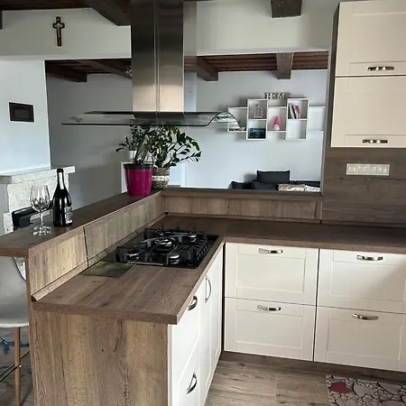 Nyaraló Zeleny Dom V Raji