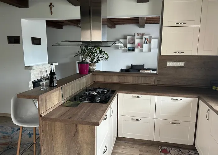 別荘 Zeleny Dom V Raji